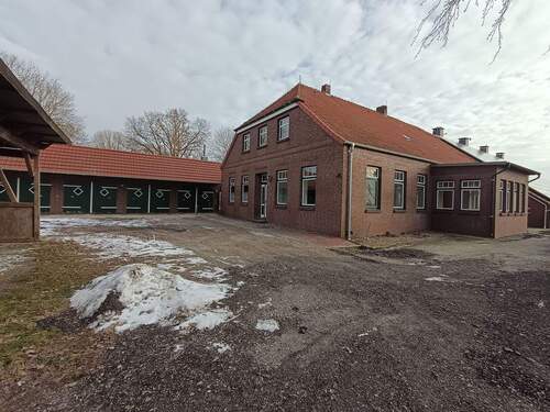 Bild 1 - Einfamilienhaus in Alleinlage - Zetel-Idagroden