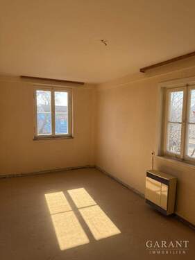 Zimmer - 8 Zimmer Mehrfamilienhaus, Wohnhaus in Fellbach