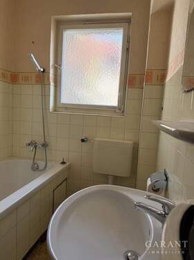 Bad 1 - Mehrfamilienhaus, Wohnhaus mit 129,00 m&sup2; in Fellbach zum Kaufen