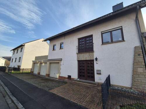 Eingangsbereich - 5 Zimmer Doppelhaushälfte zur Miete in Witzenhausen