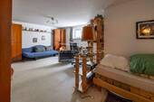 Kellerwohnung mit eigenem Bad - 