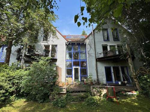 2 - 8 Zimmer Mehrfamilienhaus, Wohnhaus zum Kaufen in Kaufungen