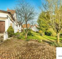 Splitlevel-Einfamilienhaus: Fachwerk-, Massivkombination mit Garten & Scheune - ideal für Handwerker - Weiler bei Monzingen