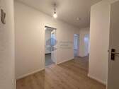 Flur - 2 Zimmer Etagenwohnung in Wolfsburg