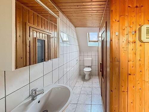 Badezimmer mit Sauna 2. OG - 