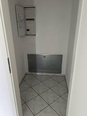 Abstellraum EG - 7 Zimmer Mehrfamilienhaus, Wohnhaus zum Kaufen in Beratzhausen
