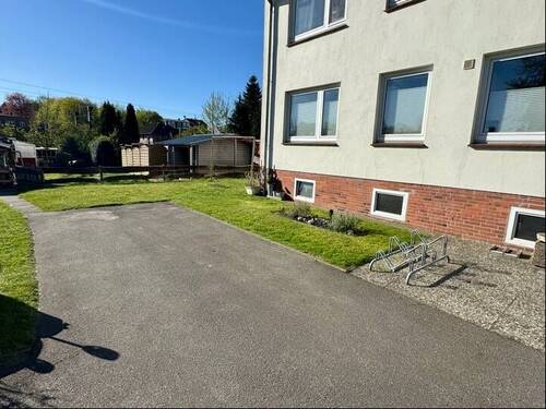 -PKW-Stellplatz Wohnung - 