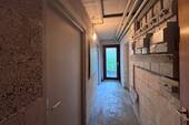 Flur links vom Treppenhaus - 
