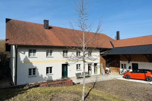 Ostseite - Saniertes Bauernhaus in Ramsach