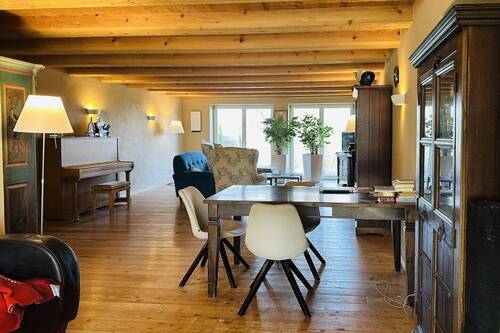 Wohnzimmer - 8 Zimmer Bauernhaus, Landhaus in Penzing