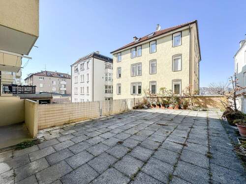 Terrasse - Renovieren & Genießen - 299.000,00 EUR Kaufpreis, ca.  70,40 m² Wohnfläche