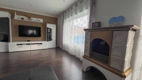 Wohnen, Aussicht zum Balkon - 