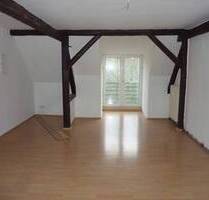 - Gemütliche Dachgeschoss-Wohnung - - Weißenfels