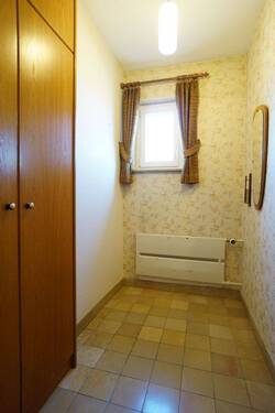 Garderobe mit Fliesenboden - 