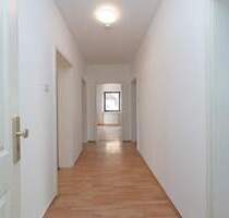 Familienfreundliche 4-Zimmer-Wohnung im Herzen der Stadt - Schwabach