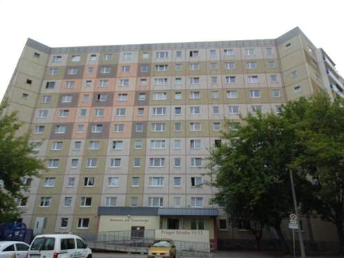 Außenansicht - 2 Zimmer Etagenwohnung zur Miete in Erfurt