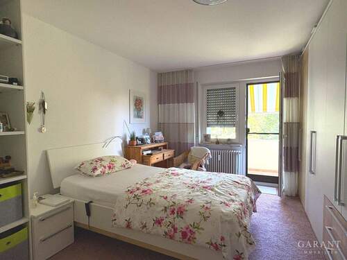 Zimmer 2 - 