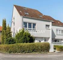 Attraktives Reihenhaus mit neuer EBK und Gartenhaus in Gochsheim