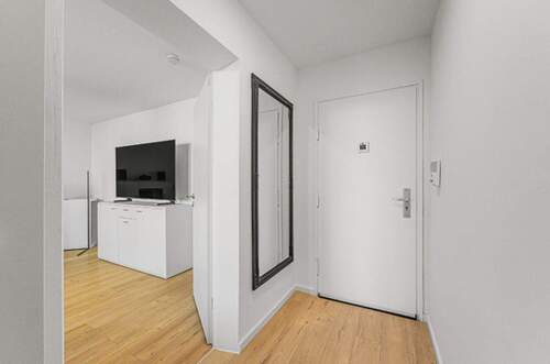 Flur - 3 Zimmer Etagenwohnung zur Miete in München