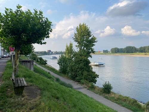 Nur 1 Geh-Minute zum Rhein - 9 Zimmer Mehrfamilienhaus, Wohnhaus zum Kaufen in Duisburg