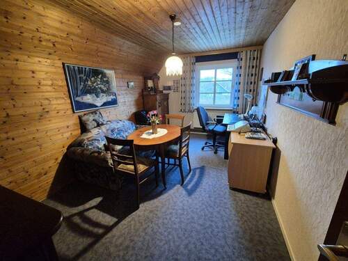 Zimmer 1 Dachgeschoss - 