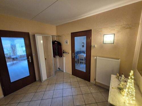 Diele - 4 Zimmer Einfamilienhaus zum Kaufen in Brunsbüttel