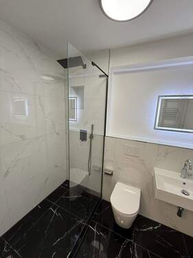 Bad & WC - Etagenwohnung mit 68,00 m&sup2; in Stuttgart zum Kaufen