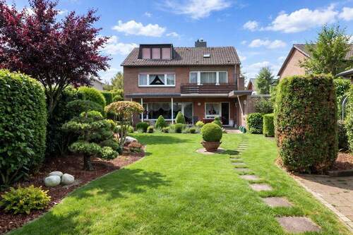 Garten - Teilsaniert mit praktischer Aufteilung und Zusatzfläche im Dachgeschoss