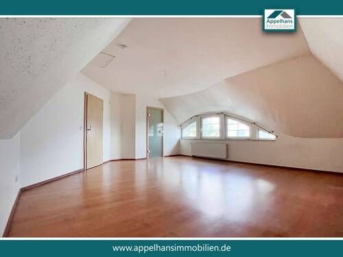 Schlafzimmer1 - Einfamilienhaus mit 181,00 m² in Melle zum Kaufen