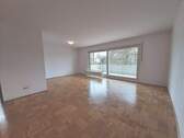 großes Wohnesszimmer - 2 Zimmer Etagenwohnung zur Miete in Düsseldorf