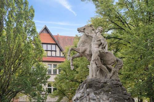 Rüdesheimer Platz - 