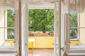 Südbalkon mit Blick auf den Rüdesheimer Platz - 7 Zimmer Etagenwohnung zum Kaufen in Berlin