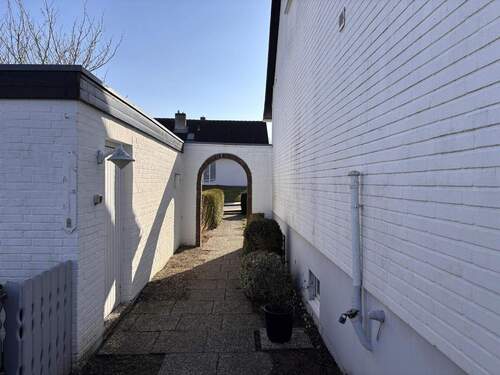 Zugang - 5 Zimmer Einfamilienhaus zum Kaufen in Heiligenhafen