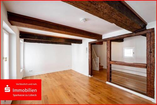 Wohnen - Mehrfamilienhaus, Wohnhaus mit 93,00 m&sup2; in Lübeck zum Kaufen