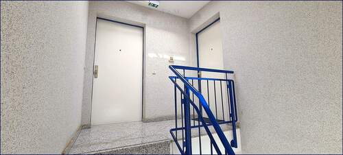 Treppenhaus links 2. DG. - 