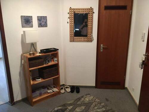 Diele - 3 Zimmer Etagenwohnung zum Kaufen in Hannover