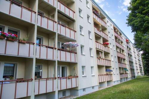 Titelbild - *3-Raum-Wohn-Glück* mit Badewanne und Balkon