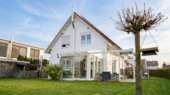 Außenansicht - Energiesparendes Einfamilienhaus mit Wintergarten in Fellheim