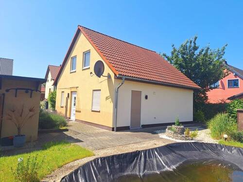 Pool / Technik in d. Garage - Einfamilienhaus mit 118,00 m² in Lohmen zum Kaufen