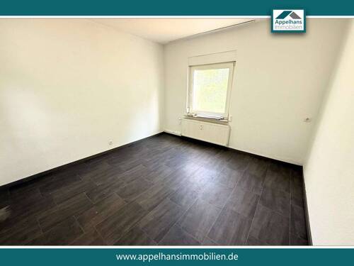 EG Wohnzimmer - 9 Zimmer Mehrfamilienhaus, Wohnhaus in Ostercappeln
