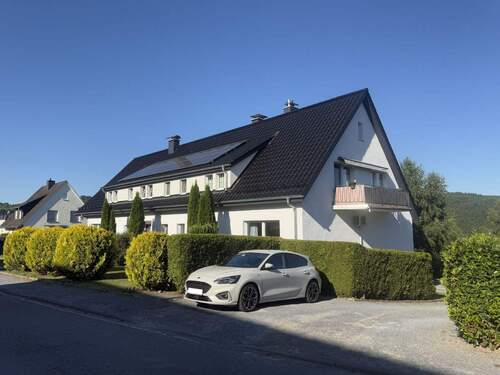 Hausansicht - Ruhig gelegene Eigentumswohnung mit Balkon in Sundern