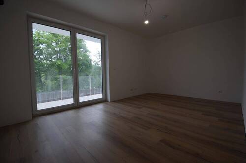 Zimmer.jpeg - Etagenwohnung mit 125,00 m² in Waldkirchen zur Miete