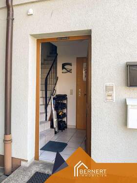 Eingang - Mehrfamilienhaus, Wohnhaus mit 120,00 m&sup2; in Altenkunstadt zum Kaufen