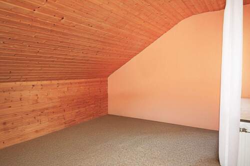 Zimmer 2 / Dachgeschoss - 