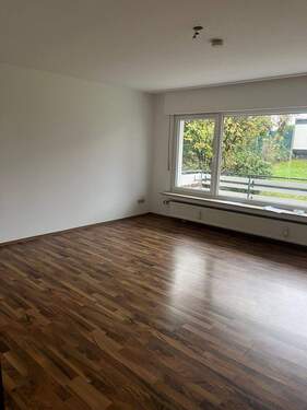 Wohn-/Esszimmer - 3 Zimmer Etagenwohnung zur Miete in Lohmar