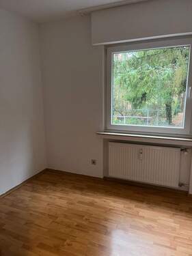 Kinderzimmer/Büro - 