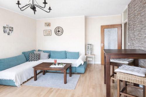 Lichterfülltes Wohnzimmer ... - 2 Zimmer Etagenwohnung in Wentorf