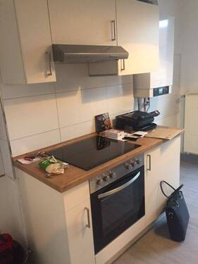 19 24 II. OG re EBK.JPG - Etagenwohnung mit 73,00 m&sup2; in Hildesheim zur Miete