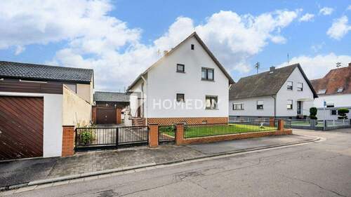 Außenansicht 1 - 4 Zimmer Einfamilienhaus zum Kaufen in Hagenbach