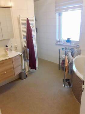 Wanne - XL Dusche Waschtisch - 